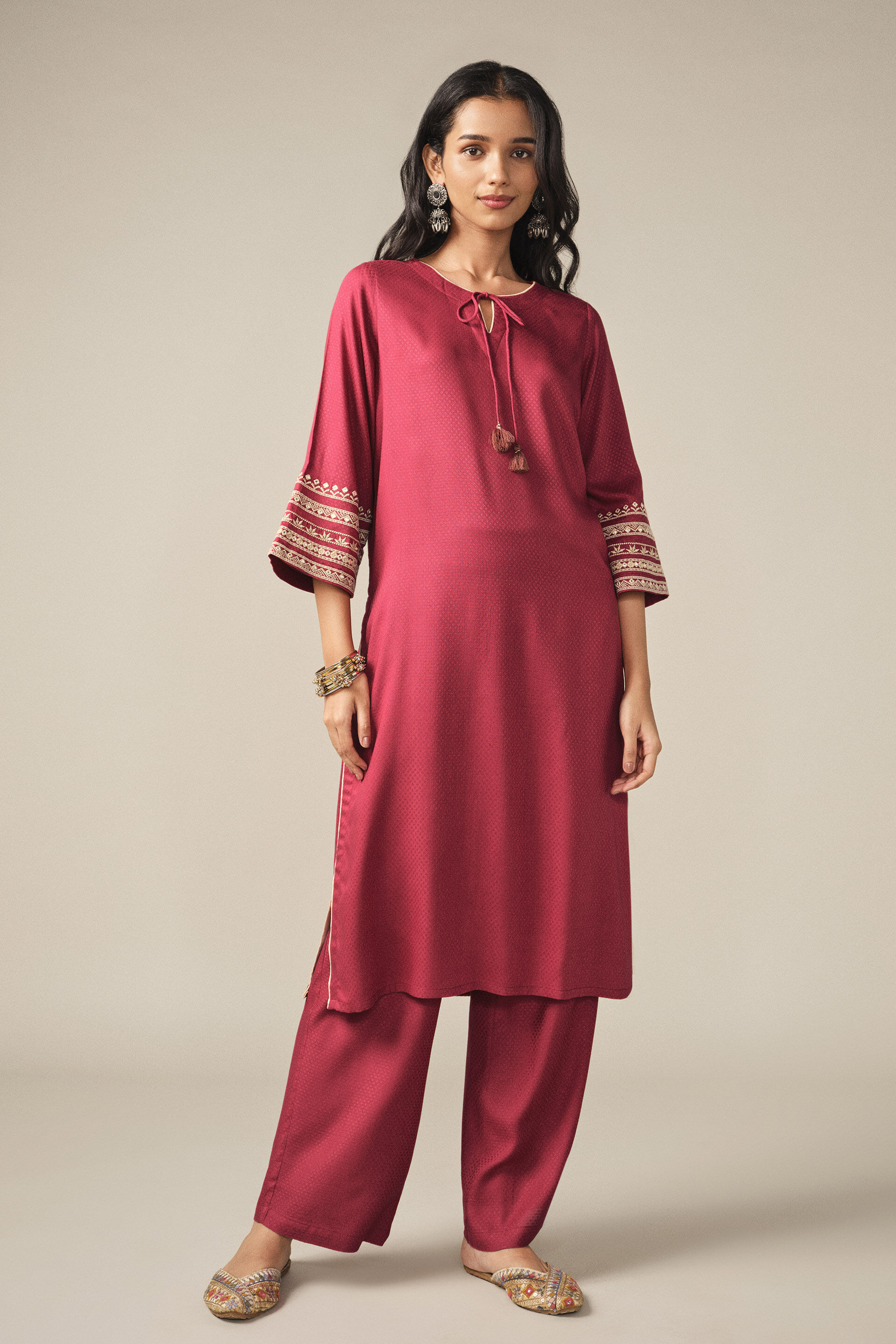 Embroidered Kurta Set in Red